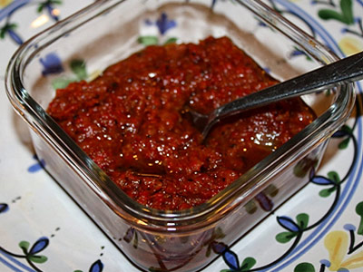 Roasted Red Pepper & Caramelized Balsamic Onion "Jam"
